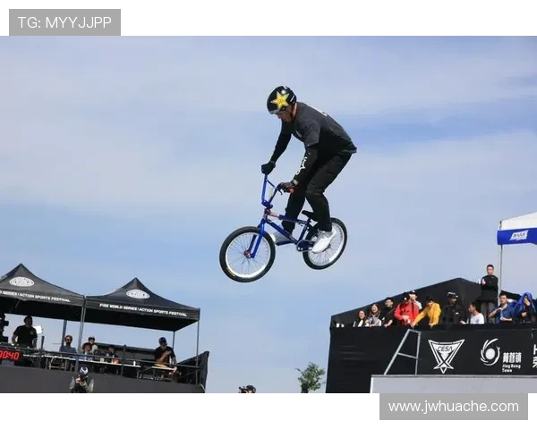 深圳极限运动队与广州极限运动队赛后分析力量对决的精彩瞬间